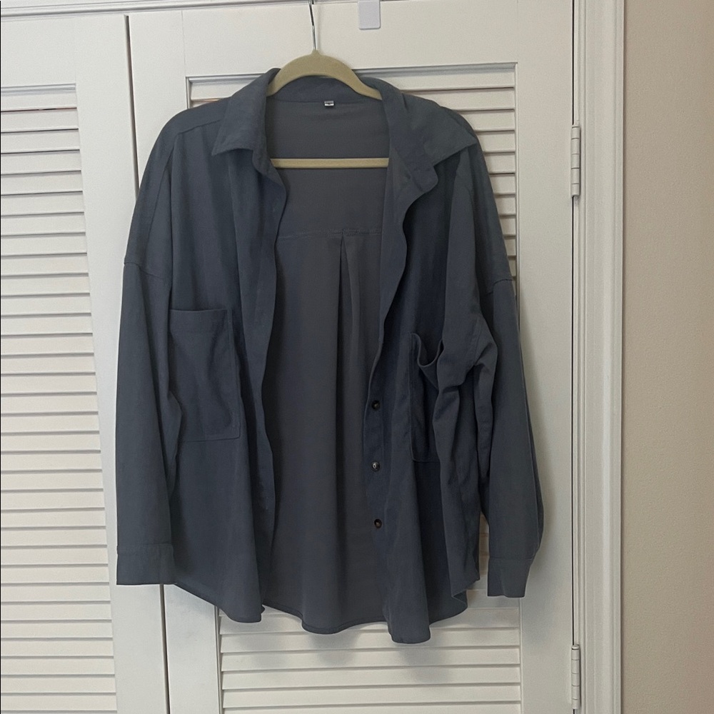 Zara Women's Gray Button Down Shirt